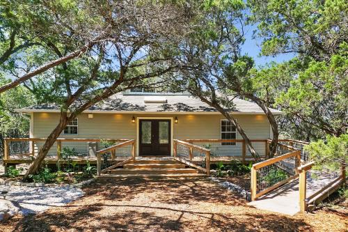 Blue Spring Retreat in Wimberley, USA
