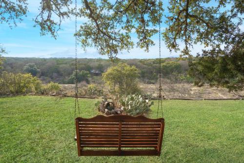 Burnett Ranch Cabins- Prickly Pear in Glenbrook