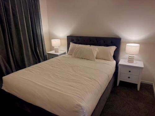 Two Bedroom Apartment – khách sạn tại Flat Bush