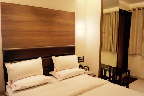 Hotel Shivam With its central location, Hotel Shivam is within easy reach of most tourist attractions and business addresses in Pune.
All hotels guestrooms have all the conveniences expected in a hotel in its cl