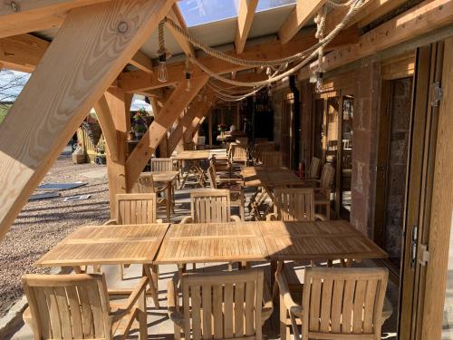 Зовнішній вигляд готелю, Lodge at Lochside in Брідженд оф Ліндразен