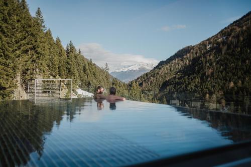 Peldbaseins, Hotel Madatsch in Stelvio