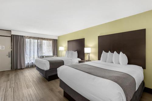 Queen Room with Two Queen Beds - First Floor - Non-Smoking