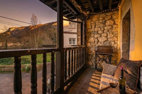 Exterior view of Casa Rural Moradiellos-Cabrales Axtur 4 personas con vistas