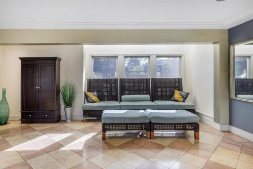 SureStay Plus Hotel by Best Western Mountain View - image 44