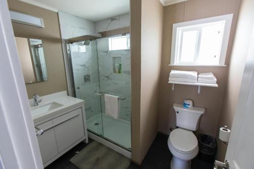 Pacific Heights Inn - image 37