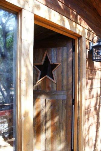 Luxury Cabins @Stony Ridge-Ruby in Wimberley, USA