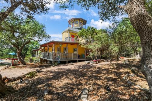 Canyon Lake Lighthouse in Canyon Lake, USA