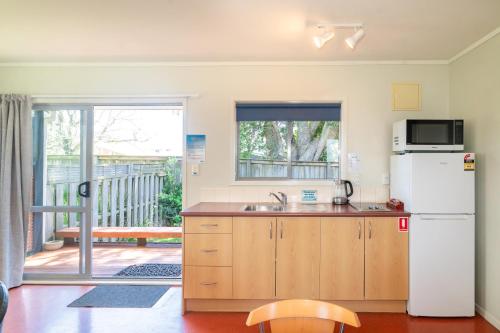 Athenree Hot Springs & Holiday Park in Waihi