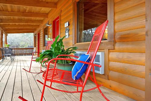 Wimberley Log Cabins Resort and Suites- Unit 7 in Wimberley, USA
