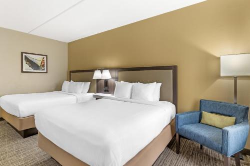 Best Western Holiday Lodge in Clear Lake, USA