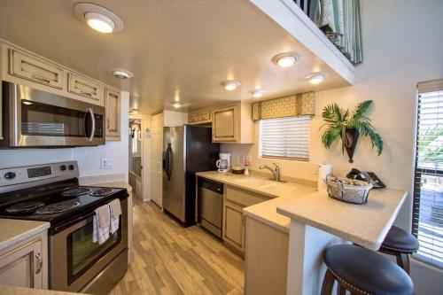 Pirate Cove Resort 4