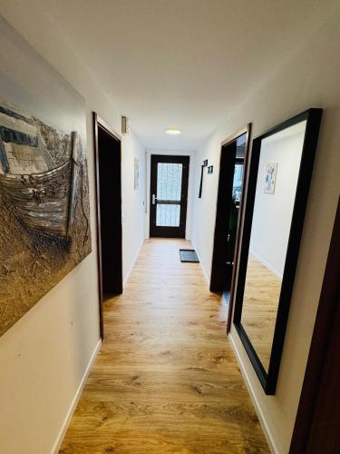 樓層配置, Familienfreundliche Ferienwohnung mit Garten & Spielplatz nahe Nürnberg Playmobil FunPark (Familienfreundliche Ferienwohnung mit Garten & Spielplatz nahe Nurnberg Playmobil FunPark) in 法伊茨布龍