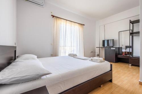 Ionian Luxury Apartments & Rooms - image 2