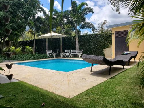 . Villa Rosalía con Piscina Climatizada