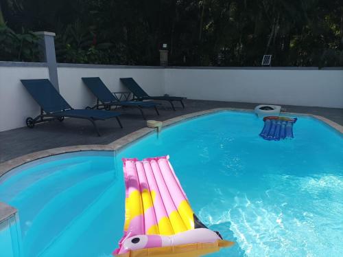 Swimming pool, Villa Pave Fleurie, piscine in Morne-A-l'Eau