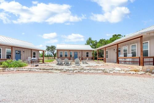 RusTx Ranch Cottage Group 1-3, Wimberley