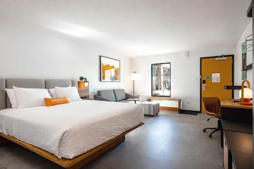 Days Inn by Wyndham Durango - image 30
