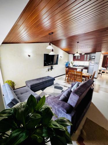 Apartamento amplio, moderno y muy bien ubicado