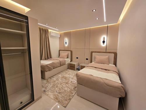 شقه انيقه بتصميم مميز في 6 اكتوبر للايجار - image 3