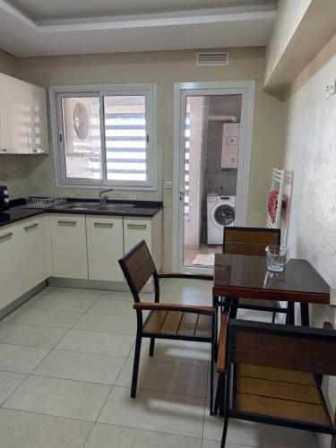 Bel appartement situé au cœur de Jardin de Carthage (Bel appartement situe au cœur de Jardin de Carthage) in Jardins De Carthage