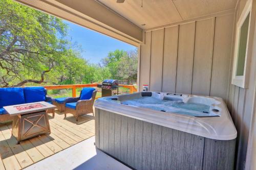 Treasure Cove, Canyon Lake