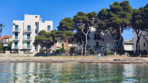 Terrazze del Paradiso Gallipoli - Attico Suite Sulla Spiaggia con discesa a mare – khách sạn tại Rivabella