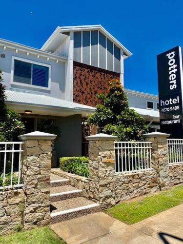 Potters Toowoomba Hotel