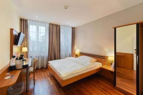 Apart Hotel Amadeo - image 11