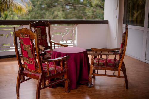 Grand View Hotel Kandy - image 4