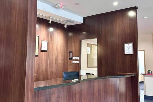 Econo Lodge City Centre - Accommodation - Kingston