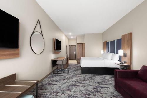 La Quinta Inn & Suites by Wyndham Athens I-65 in 阿森斯