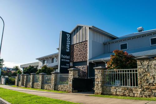 Potters Toowoomba Hotel – khách sạn tại Toowoomba