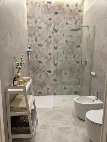 Aura - Luxury Suite - image 5