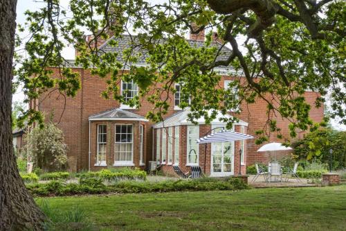 Lingwood Hall 5