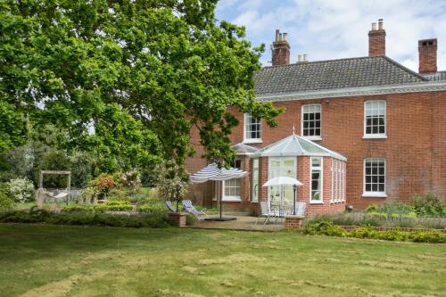 Lingwood Hall 3