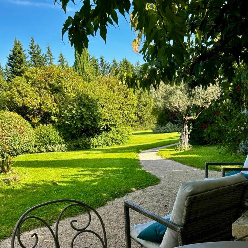 Mas Les Fleurs d’Hilaire - Accommodation - Monteux