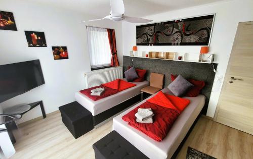 APARTMENTHAUS "AM KORNFELD" - 10 Gästewohnungen mit 1-3 Schlafzimmern, 40 Betten, Raucherbalkon, Reinigungs- & Wäscheservice, Grillgarten, Parkplatz in Lünen, Deutschland