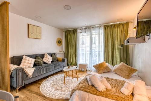 Cocon parisien avec balcon & parking privé