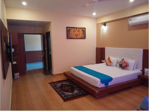 Red carpet hotel 3