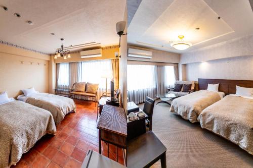 room detail thumbnail 0