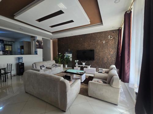 2 Bedroom Dianakikishomes Dianibeachkenya in Mombasa
