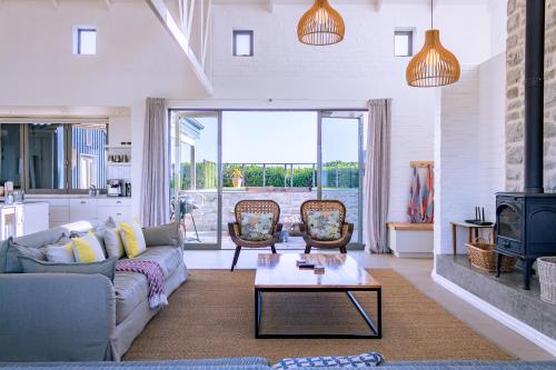 Romansbaai Oceanview Family House - Wildlife Estate in Birkenhead