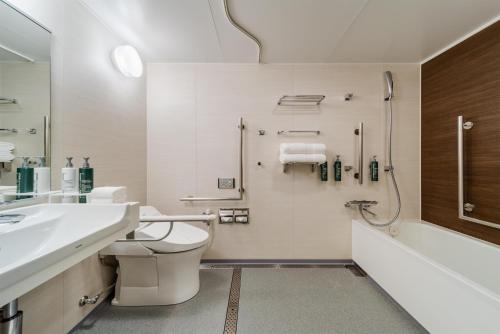 room detail thumbnail 2