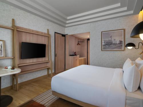 1 queen bed