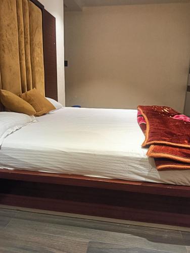 Narayan resort and restaurant in Jhalawar