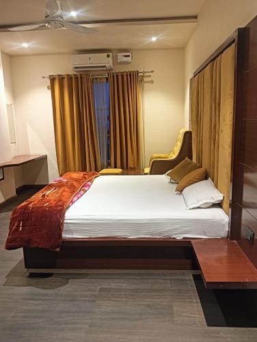 Narayan resort and restaurant in Jhalawar