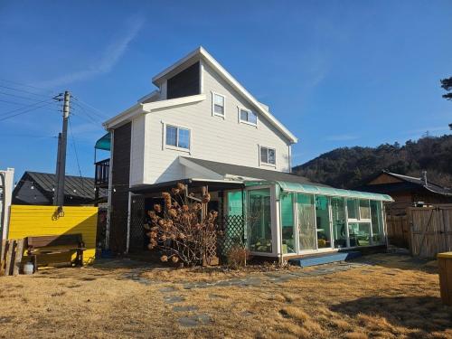 멍하니 프라이빗 하우스