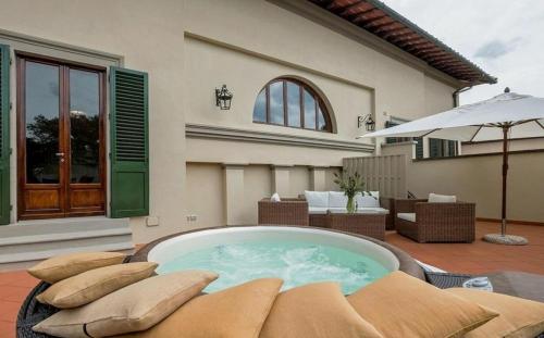 The Florentine Heritage Estate - Pool & Jacuzzi