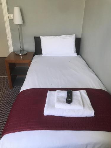 1 twin bed